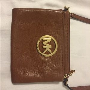 Michael Kors Crossbody Wallet/purse